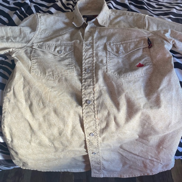 Too small - Picture 2 of 3